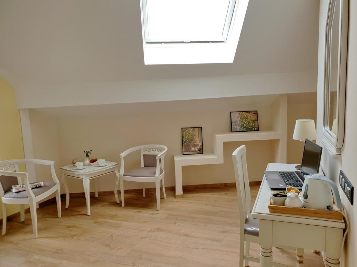 B&B Secret Garden Adults Only Voeren Exterior foto