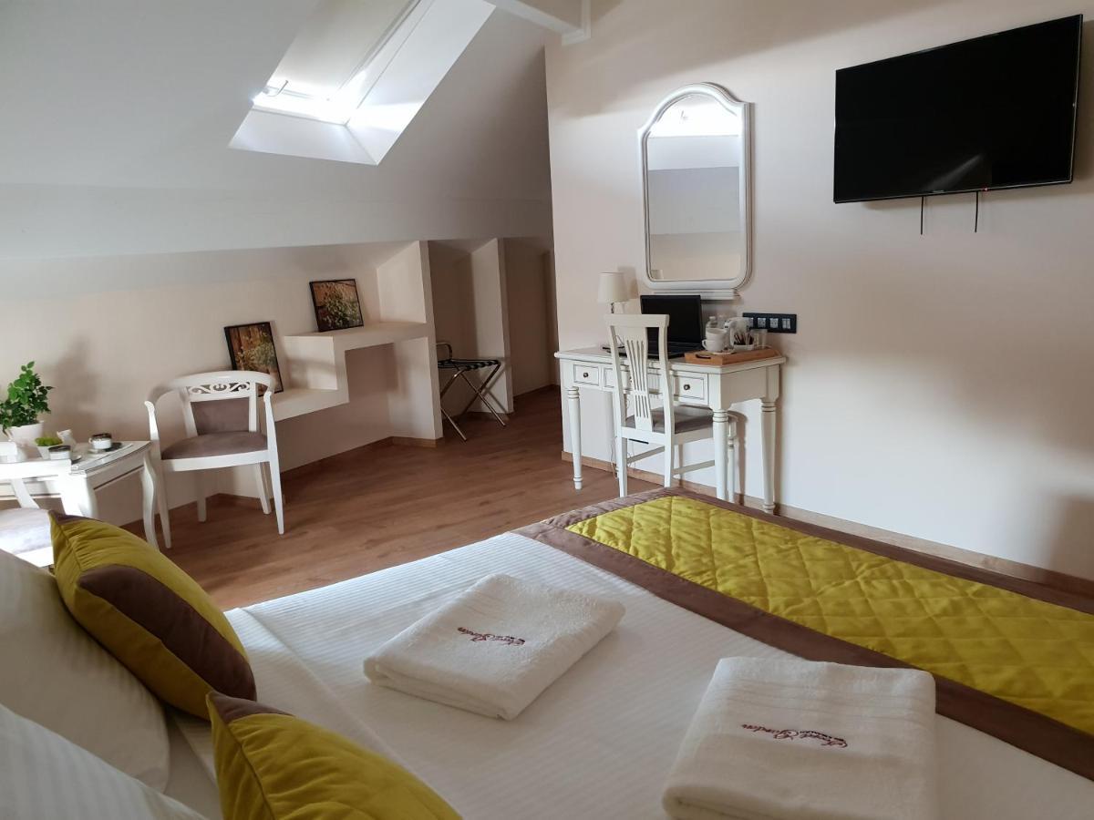 B&B Secret Garden Adults Only Voeren Exterior foto