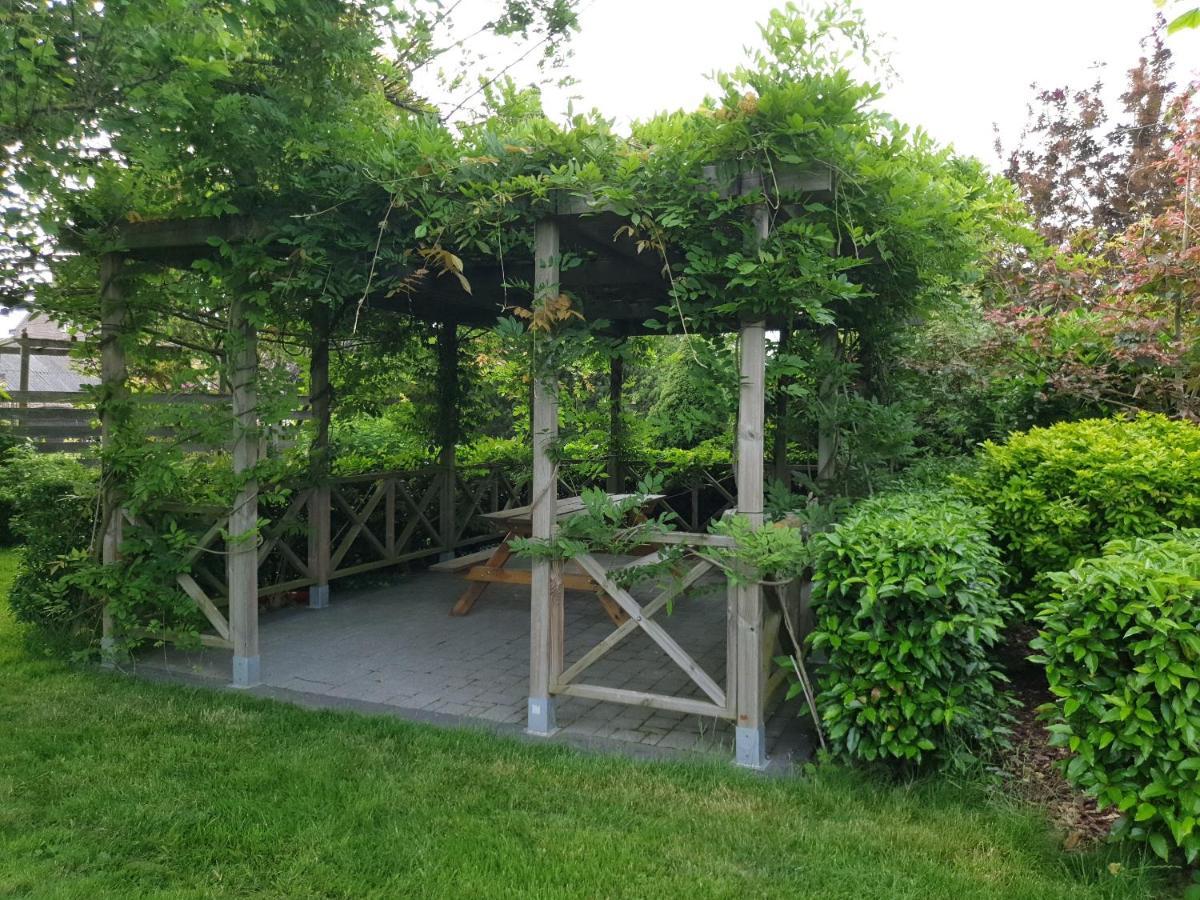 B&B Secret Garden Adults Only Voeren Exterior foto