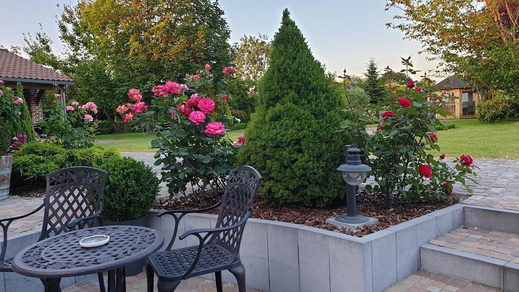 B&B Secret Garden Adults Only Voeren Exterior foto